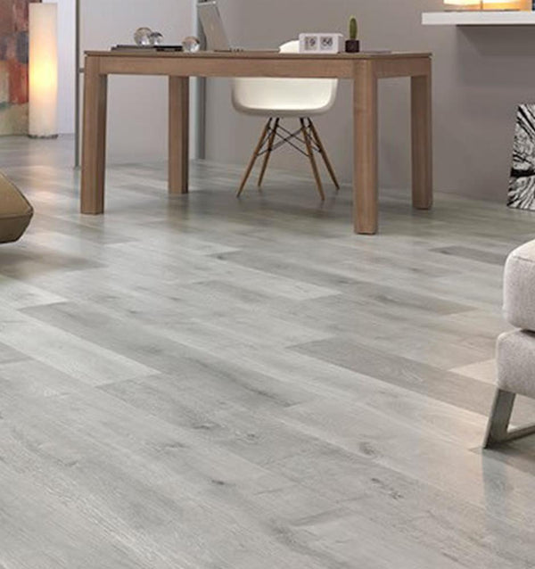 Laminate / Wood
