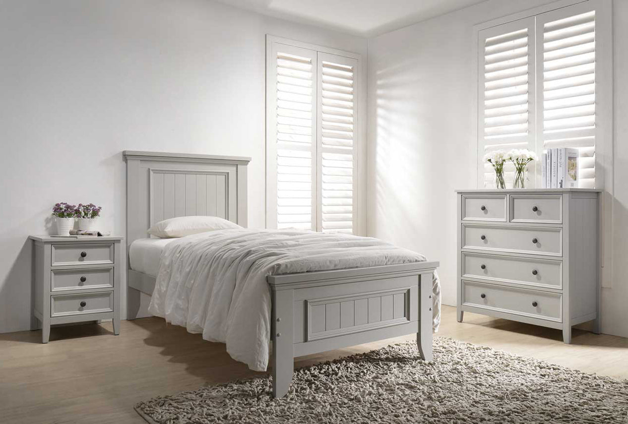 Mila Panelled Bed